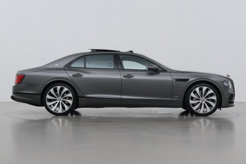 Bentley Flying Spur 6.0 W12 First Edition | NL Auto | NAIM Audio | Rear Seat Entertainment | Rotating Display | Touring Specification | Massage | 22 Inch