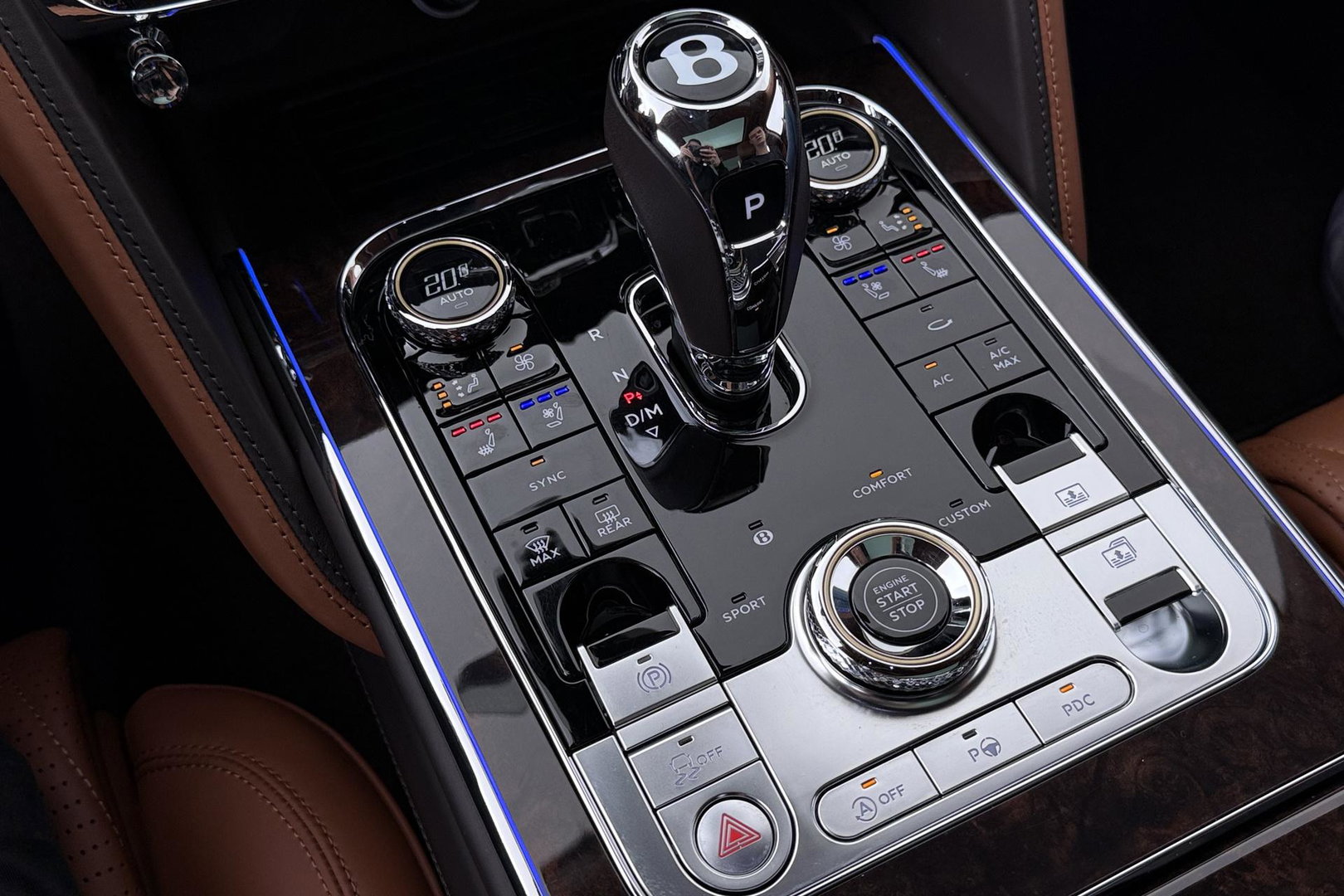 Bentley Flying Spur 6.0 W12 First Edition | NL Auto | NAIM Audio | Rear Seat Entertainment | Rotating Display | Touring Specification | Massage | 22 Inch