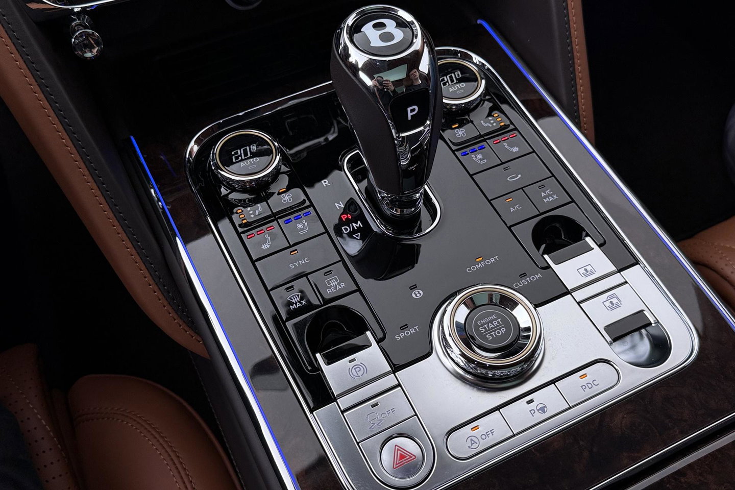 Bentley Flying Spur 6.0 W12 First Edition | NL Auto | NAIM Audio | Rear Seat Entertainment | Rotating Display | Touring Specification | Massage | 22 Inch