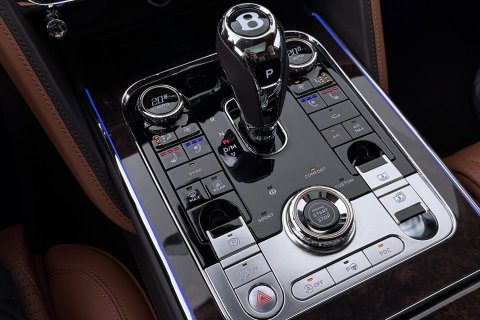 Bentley Flying Spur 6.0 W12 First Edition | NL Auto | NAIM Audio | Rear Seat Entertainment | Rotating Display | Touring Specification | Massage | 22 Inch