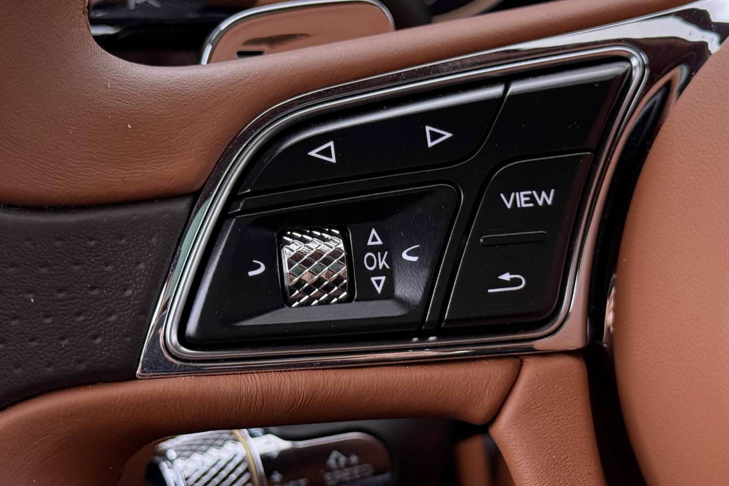 Bentley Flying Spur 6.0 W12 First Edition | NL Auto | NAIM Audio | Rear Seat Entertainment | Rotating Display | Touring Specification | Massage | 22 Inch