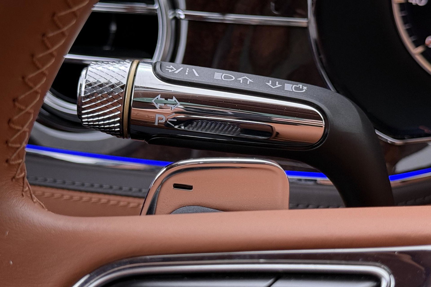 Bentley Flying Spur 6.0 W12 First Edition | NL Auto | NAIM Audio | Rear Seat Entertainment | Rotating Display | Touring Specification | Massage | 22 Inch