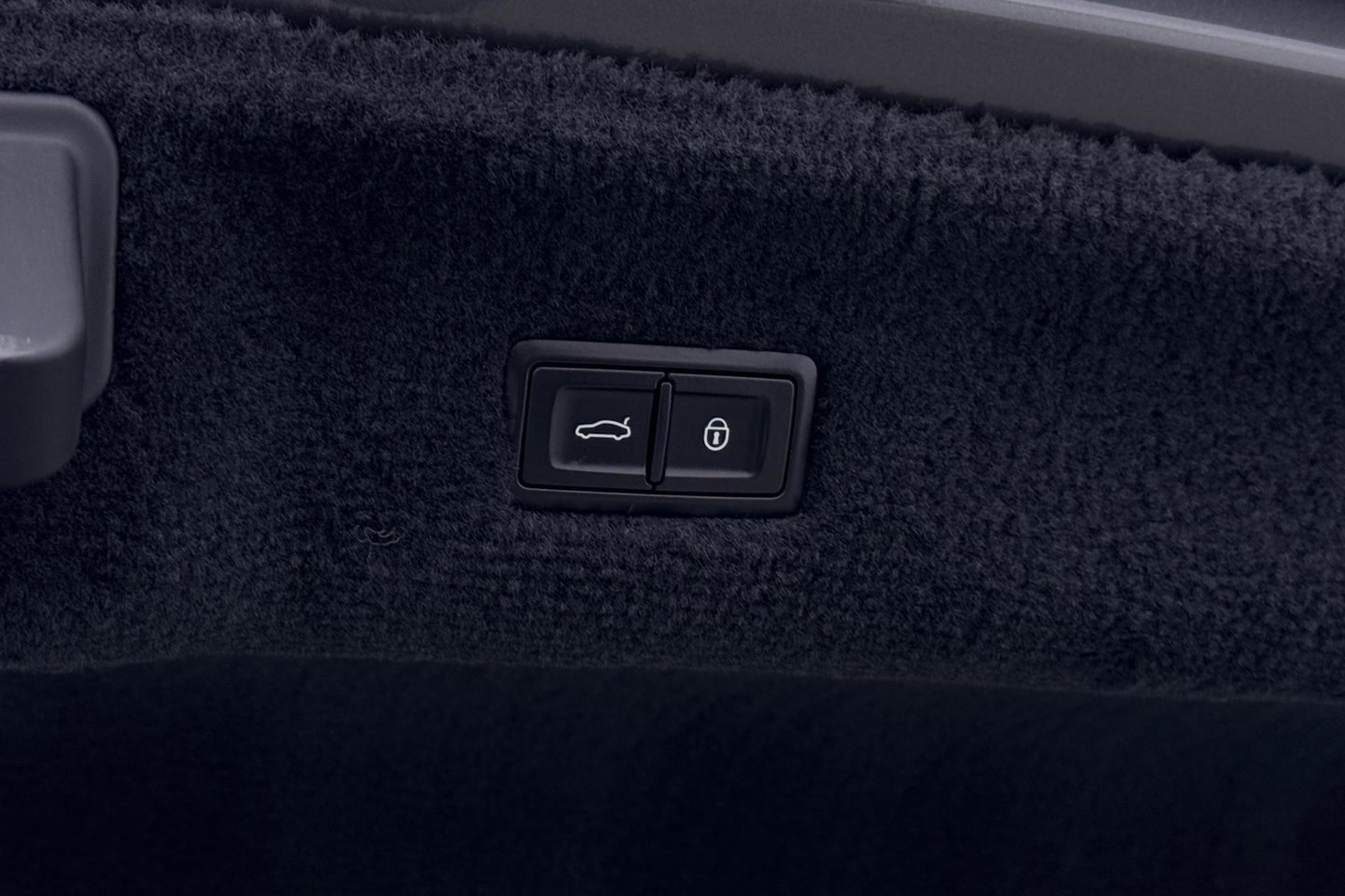 Bentley Flying Spur 6.0 W12 First Edition | NL Auto | NAIM Audio | Rear Seat Entertainment | Rotating Display | Touring Specification | Massage | 22 Inch