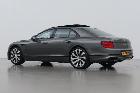 Bentley Flying Spur 6.0 W12 First Edition | NL Auto | NAIM Audio | Rear Seat Entertainment | Rotating Display | Touring Specification | Massage | 22 Inch