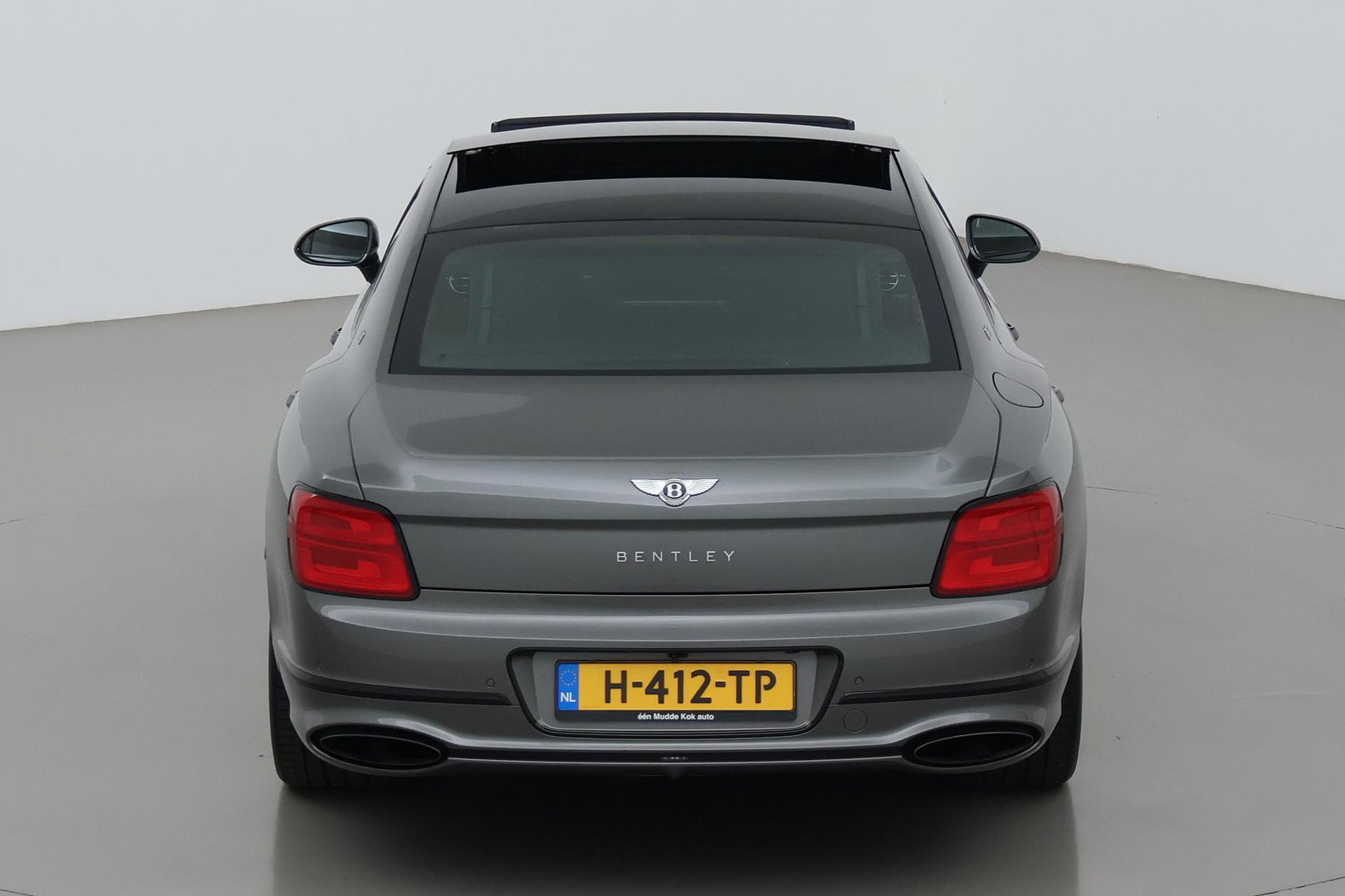 Bentley Flying Spur 6.0 W12 First Edition | NL Auto | NAIM Audio | Rear Seat Entertainment | Rotating Display | Touring Specification | Massage | 22 Inch