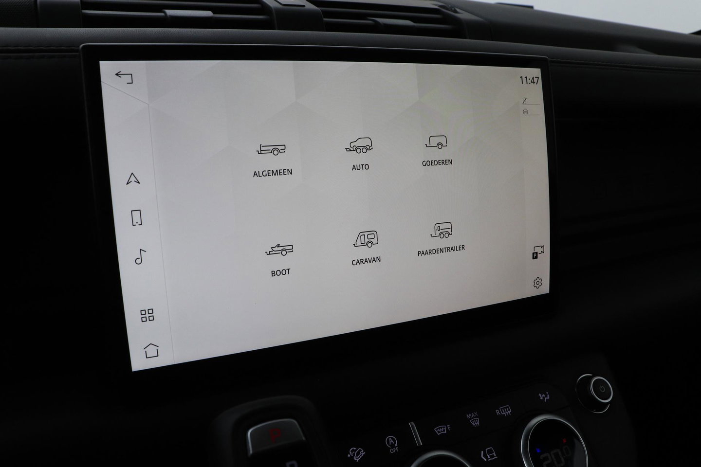 Land Rover Defender 110 5.0 P525 110 V8 Carpathian Edition | Luchtvering | Treeplanken | Meridian Surround | Koelbox | Trekhaak | ClearSight