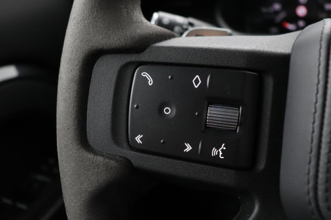 Land Rover Defender 110 5.0 P525 110 V8 Carpathian Edition | Luchtvering | Treeplanken | Meridian Surround | Koelbox | Trekhaak | ClearSight