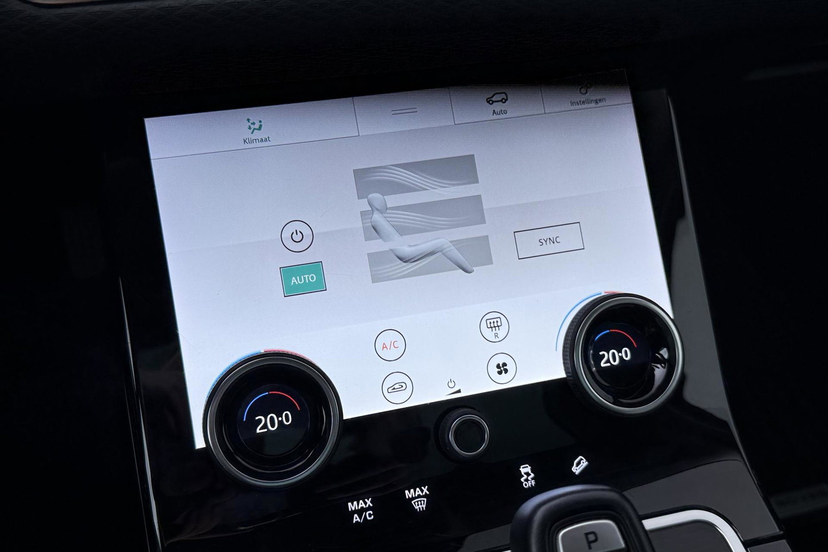 Land Rover Range Rover Evoque 1.5 P300e AWD S | Panoramadak | Camera | Apple Carplay | Leder | Lane Assist