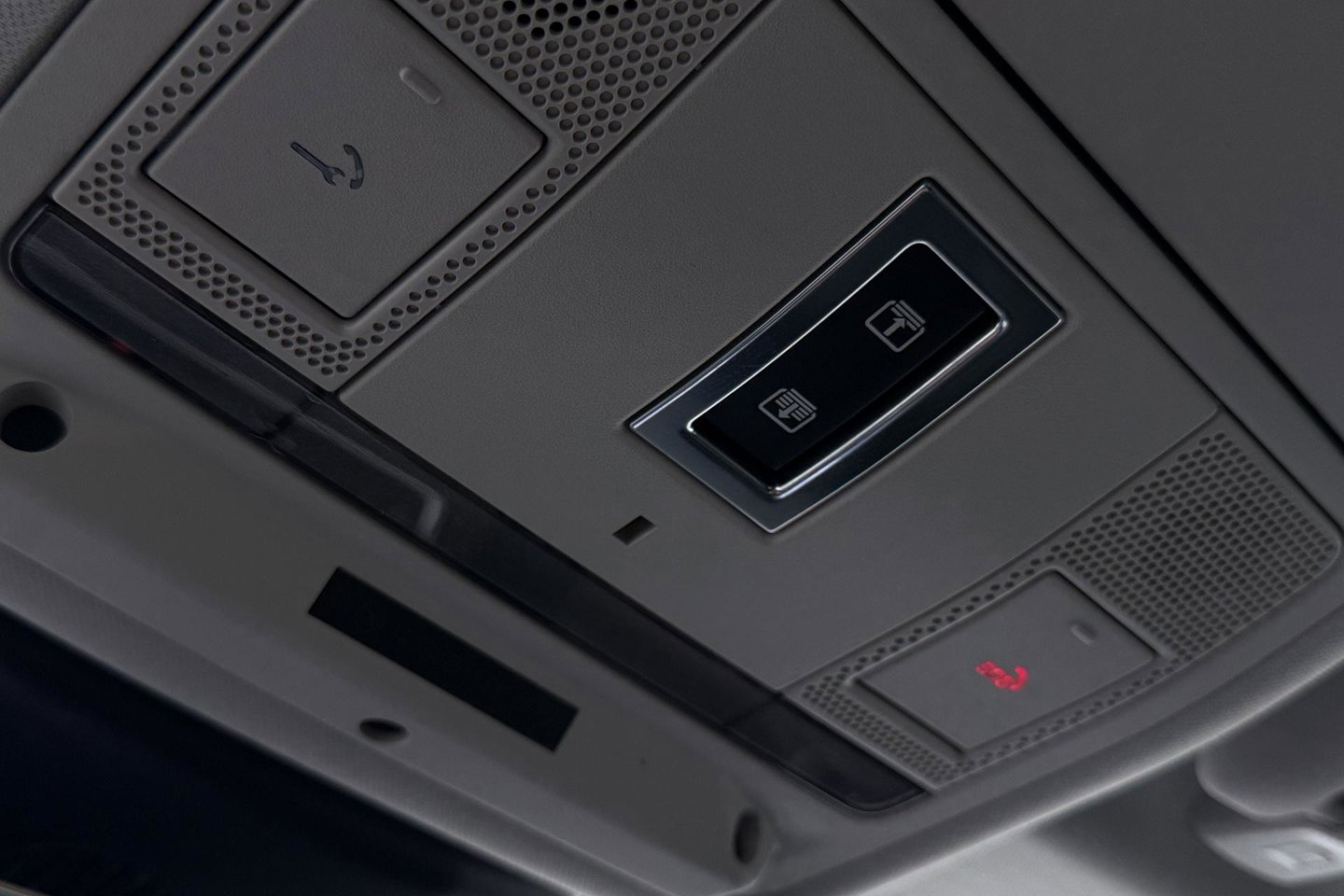 Land Rover Range Rover Evoque 1.5 P300e AWD S | Panoramadak | Camera | Apple Carplay | Leder | Lane Assist