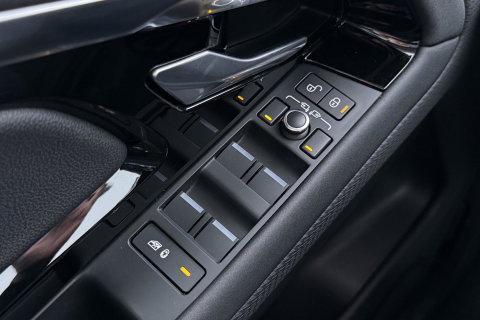 Land Rover Range Rover Evoque 1.5 P300e AWD S | Panoramadak | Camera | Apple Carplay | Leder | Lane Assist