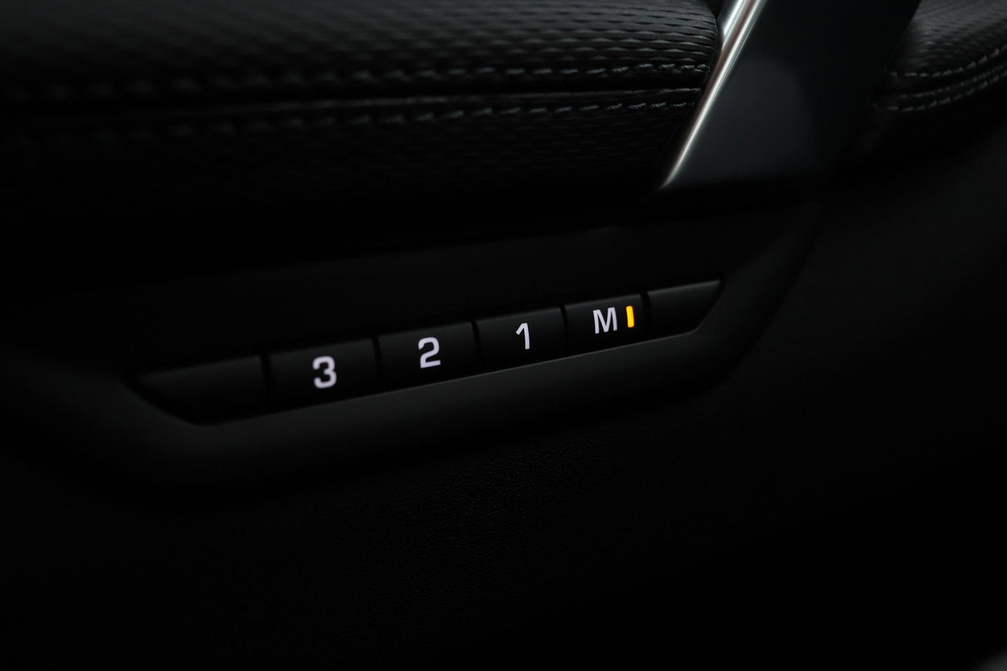 Land Rover Discovery Sport P270e PHEV Dynamic SE | NIEUW! | Panoramadak | Trekhaak | ACC | Meridian | Stoel+Stuurverwarming