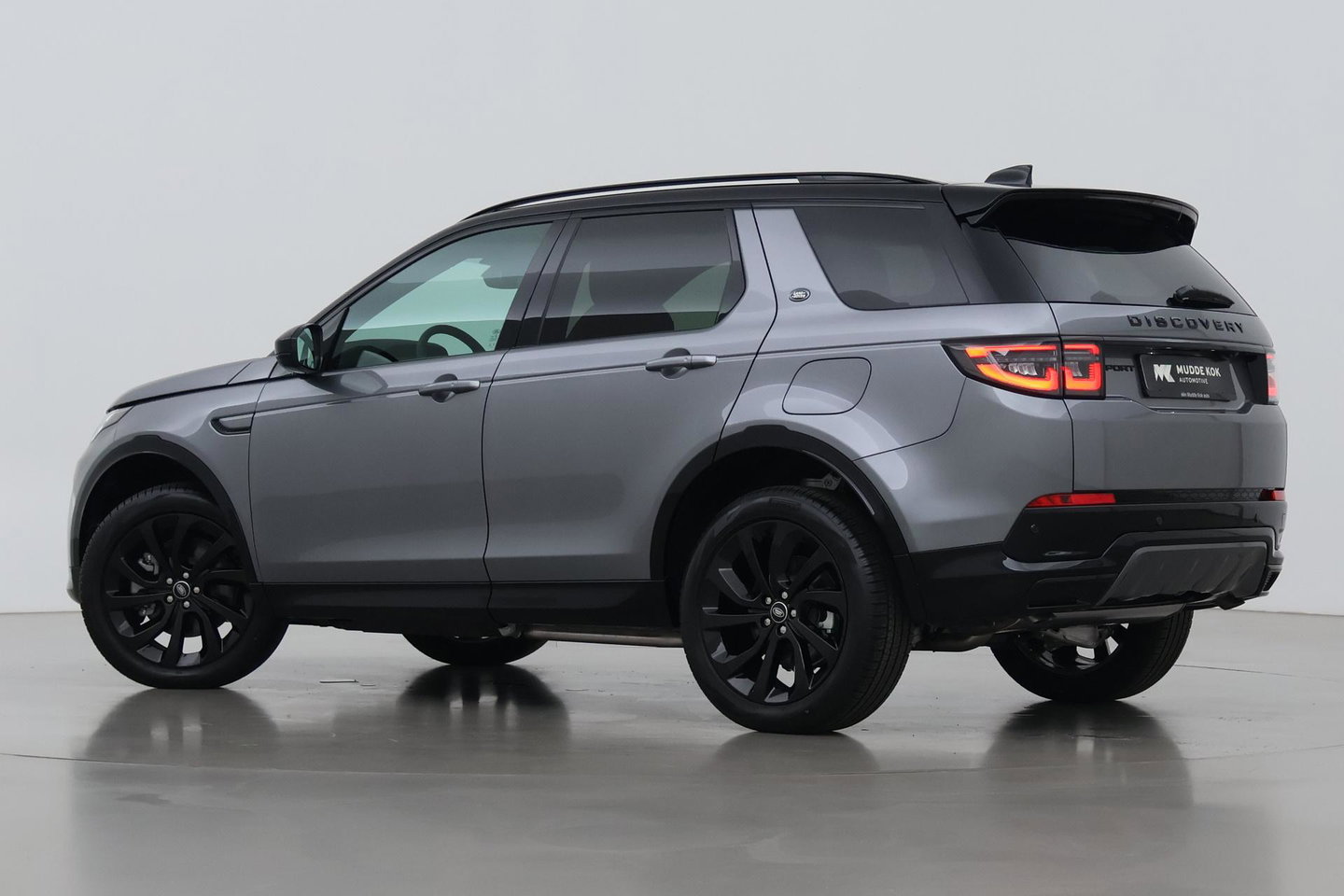 Land Rover Discovery Sport P270e PHEV Dynamic SE | NIEUW! | Panoramadak | Trekhaak | ACC | Meridian | Stoel+Stuurverwarming