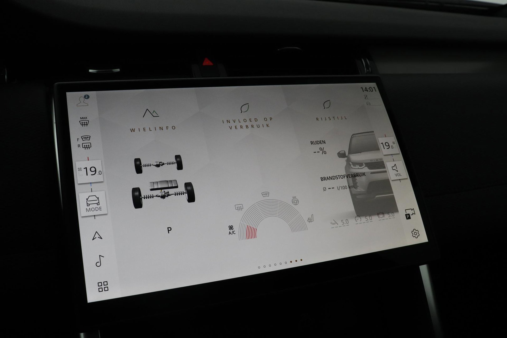 Land Rover Discovery Sport P270e PHEV Dynamic SE | NIEUW! | Panoramadak | Trekhaak | ACC | Meridian | Stoel+Stuurverwarming