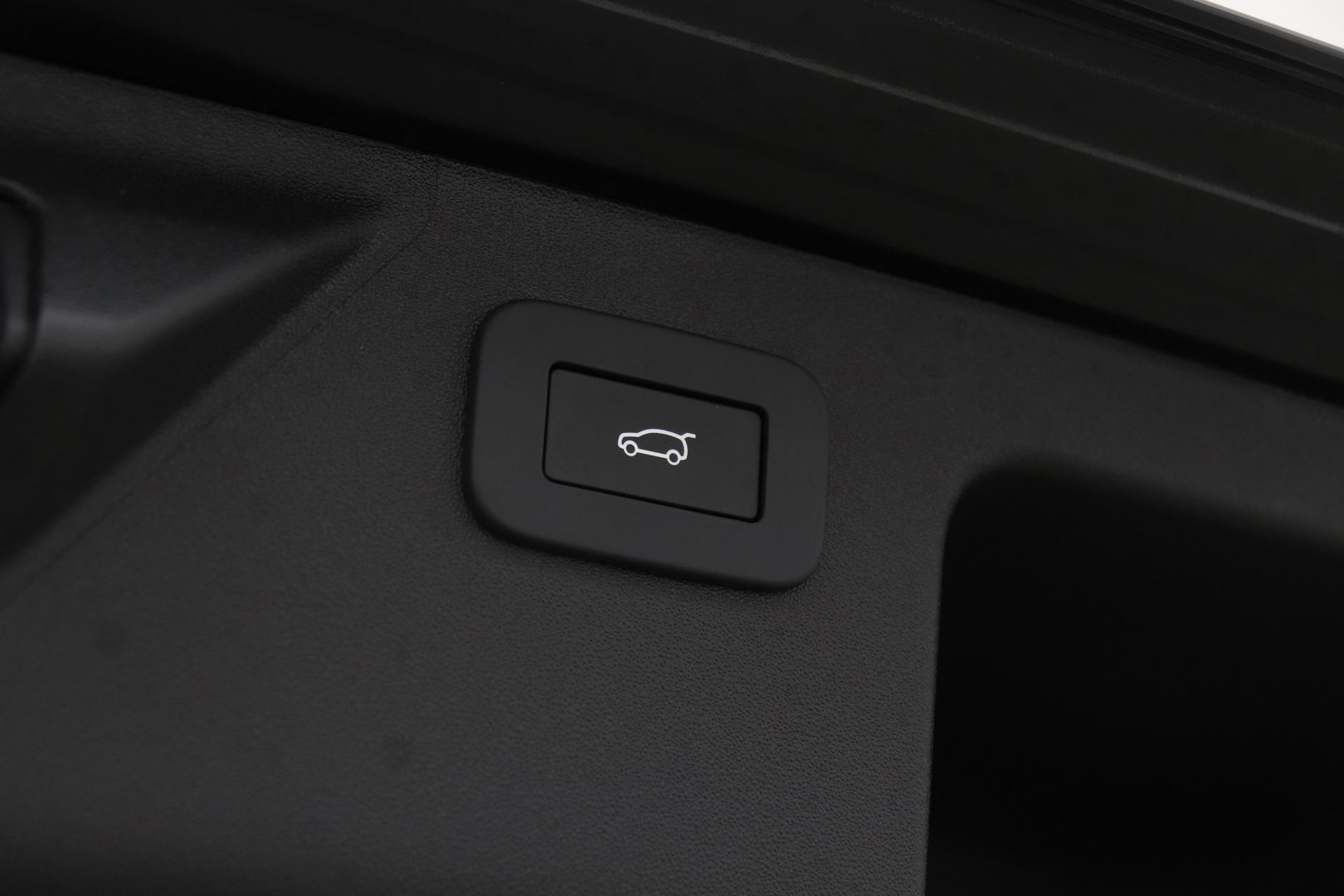 Land Rover Discovery Sport P270e PHEV Dynamic SE | NIEUW! | Panoramadak | Trekhaak | ACC | Meridian | Stoel+Stuurverwarming