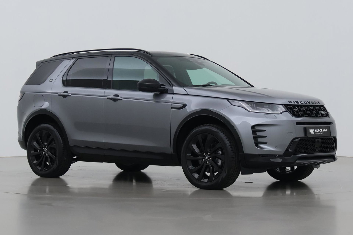 Land Rover Discovery Sport P270e PHEV Dynamic SE | NIEUW! | Panoramadak | Trekhaak | ACC | Meridian | Stoel+Stuurverwarming