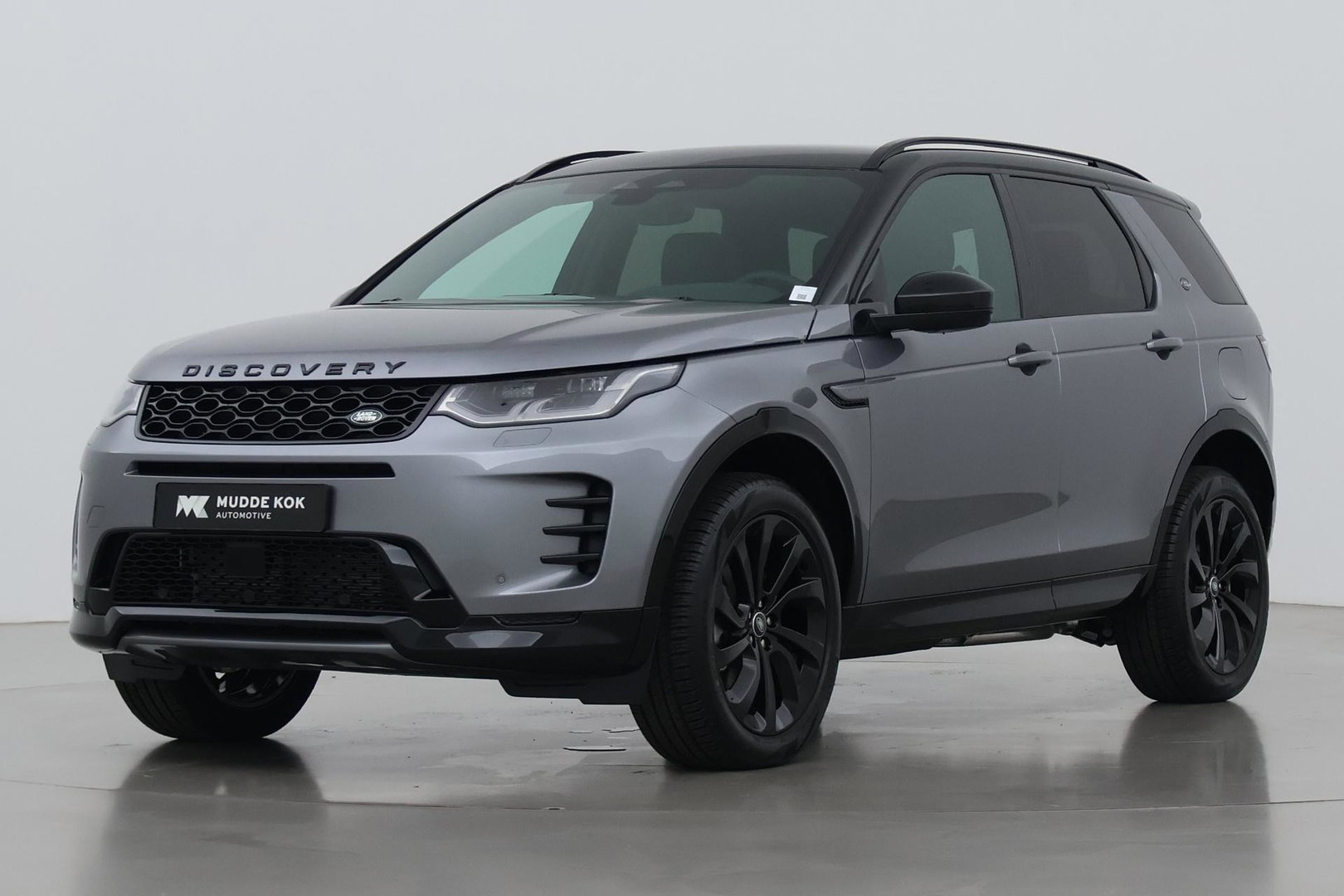 Land Rover Discovery Sport P270e PHEV Dynamic SE | NIEUW! | Panoramadak | Trekhaak | ACC | Meridian | Stoel+Stuurverwarming
