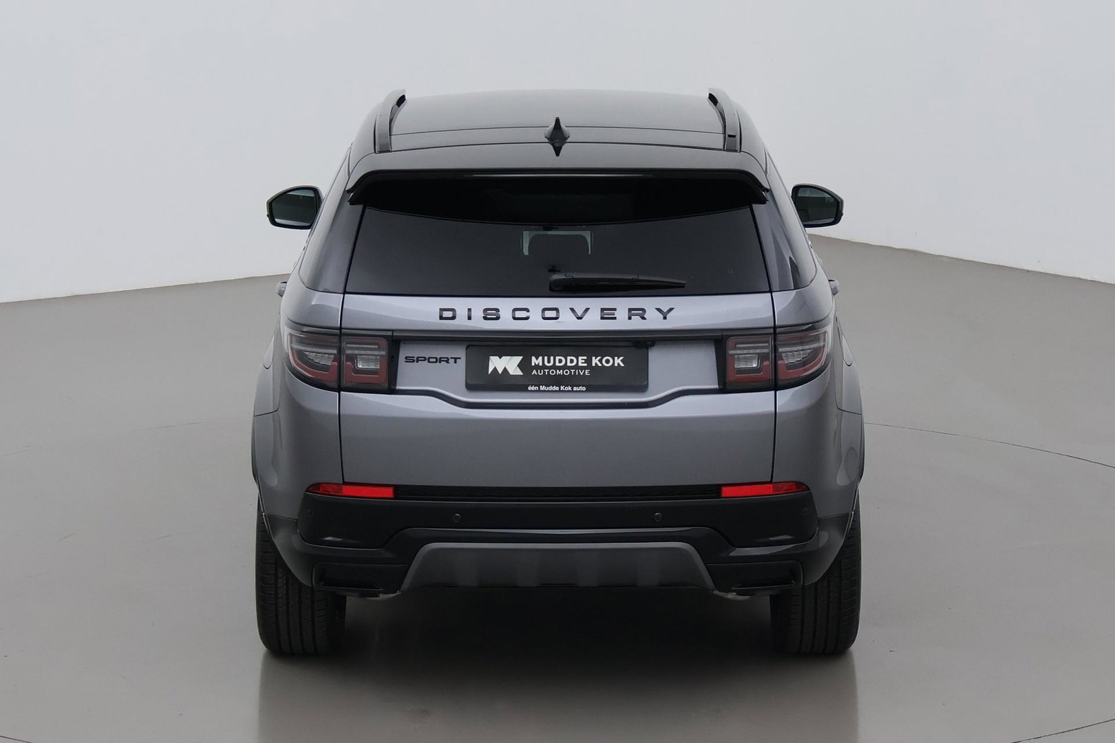 Land Rover Discovery Sport P270e PHEV Dynamic SE | NIEUW! | Panoramadak | Trekhaak | ACC | Meridian | Stoel+Stuurverwarming