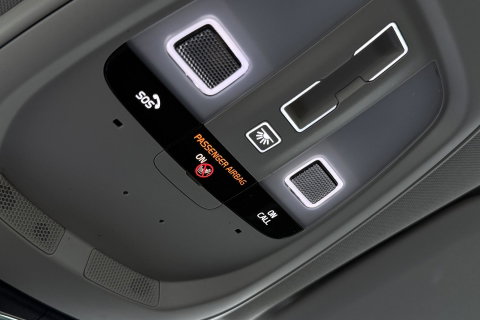 Volvo XC60 T6 Plug-in hybrid AWD Inscription | ACC | Panoramadak | Keyless | Elektrische Achterklep | Stoelverwarming | 18 inch