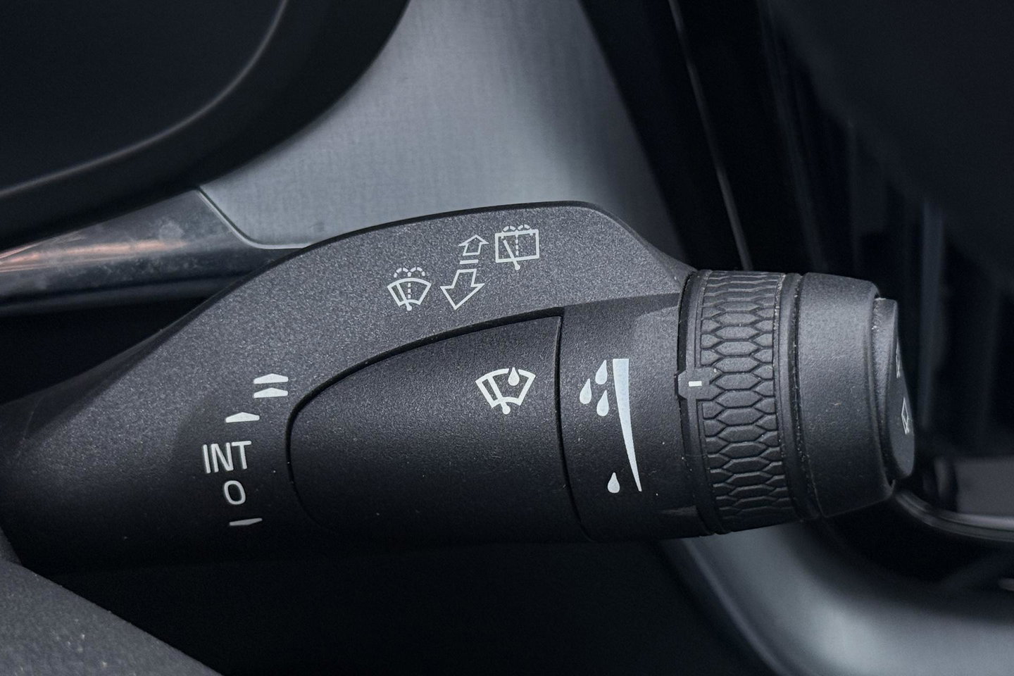 Volvo XC60 T6 Plug-in hybrid AWD Inscription | ACC | Panoramadak | Keyless | Elektrische Achterklep | Stoelverwarming | 18 inch