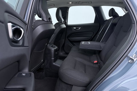 Volvo XC60 T6 Plug-in hybrid AWD Inscription | ACC | Panoramadak | Keyless | Elektrische Achterklep | Stoelverwarming | 18 inch