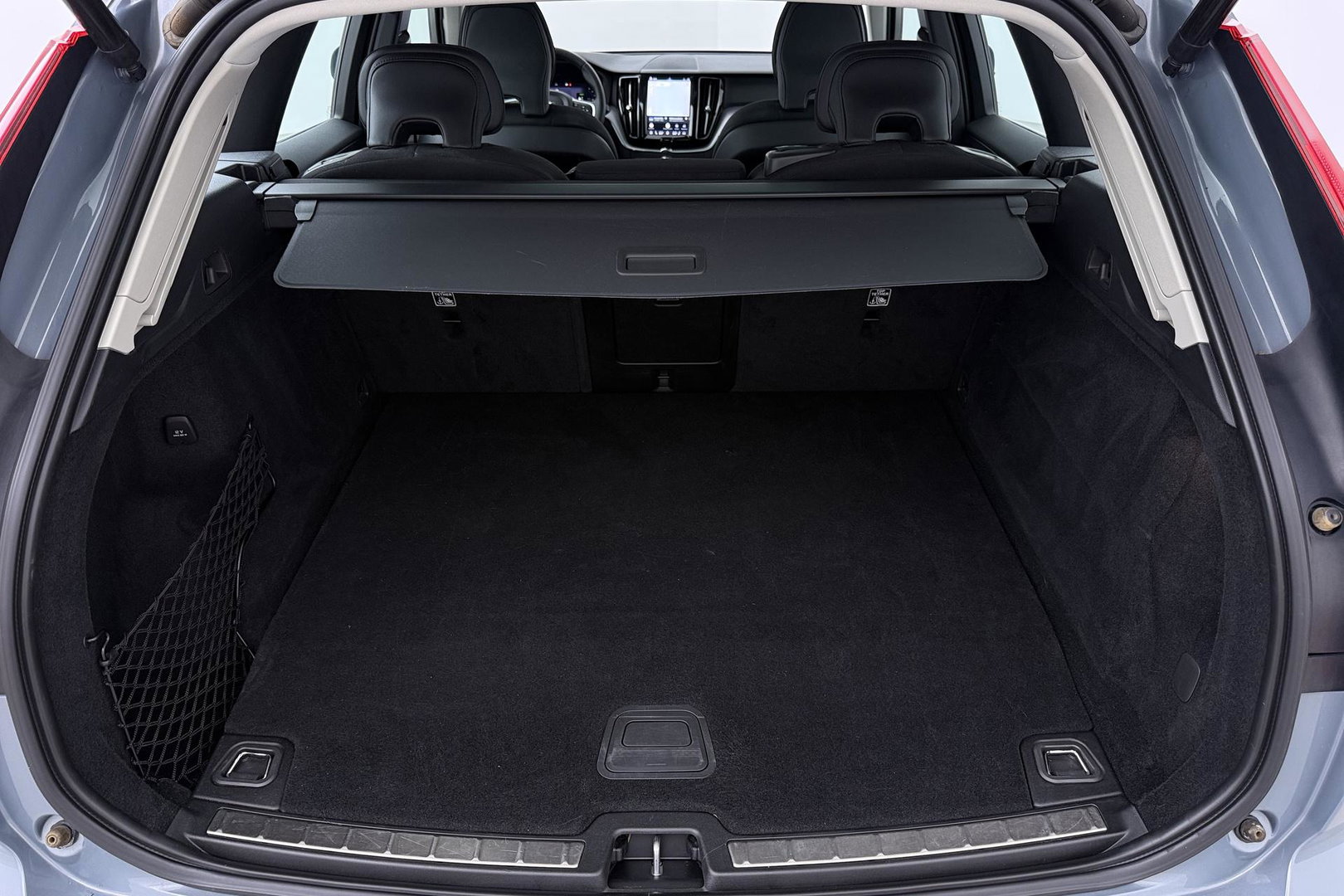 Volvo XC60 T6 Plug-in hybrid AWD Inscription | ACC | Panoramadak | Keyless | Elektrische Achterklep | Stoelverwarming | 18 inch