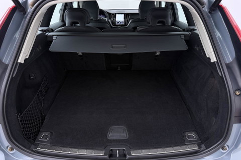 Volvo XC60 T6 Plug-in hybrid AWD Inscription | ACC | Panoramadak | Keyless | Elektrische Achterklep | Stoelverwarming | 18 inch