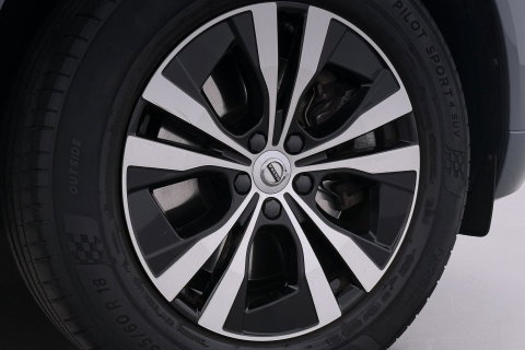 Volvo XC60 T6 Plug-in hybrid AWD Inscription | ACC | Panoramadak | Keyless | Elektrische Achterklep | Stoelverwarming | 18 inch