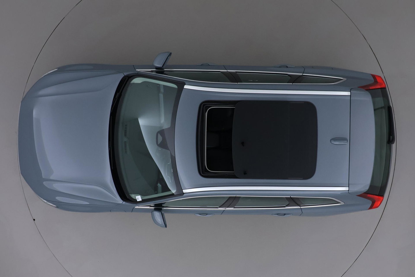 Volvo XC60 T6 Plug-in hybrid AWD Inscription | ACC | Panoramadak | Keyless | Elektrische Achterklep | Stoelverwarming | 18 inch