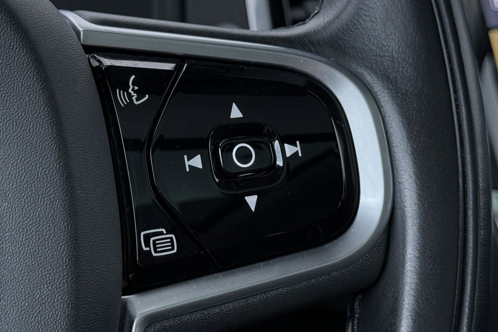 Volvo XC90 2.0 T6 AWD Inscription | 7P | ACC | Panoramadak | Harman/Kardon | BLIS | Stoel+Stuurverwarming | Camera | 20 Inch