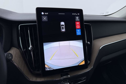 Volvo XC60 T6 Plug-in hybrid Plus Dark | HEICO Sportiv | ACC | Panoramadak | Harman/Kardon | Stoel+Stuurverwarming | 22 Inch