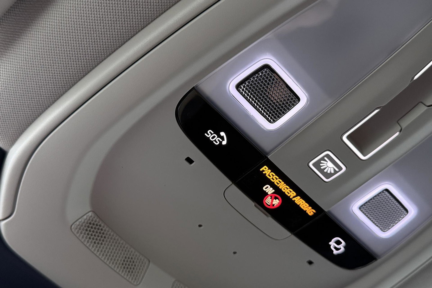 Volvo XC60 T6 Plug-in hybrid Plus Dark | HEICO Sportiv | ACC | Panoramadak | Harman/Kardon | Stoel+Stuurverwarming | 22 Inch