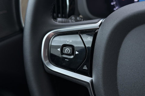 Volvo XC60 T6 Plug-in hybrid Plus Dark | HEICO Sportiv | ACC | Panoramadak | Harman/Kardon | Stoel+Stuurverwarming | 22 Inch
