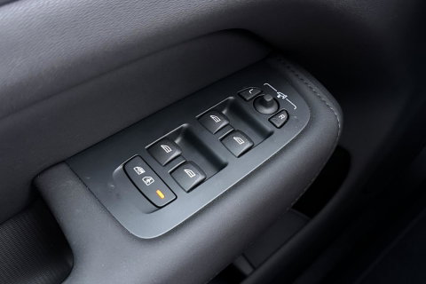 Volvo XC60 T6 Plug-in hybrid Plus Dark | HEICO Sportiv | ACC | Panoramadak | Harman/Kardon | Stoel+Stuurverwarming | 22 Inch