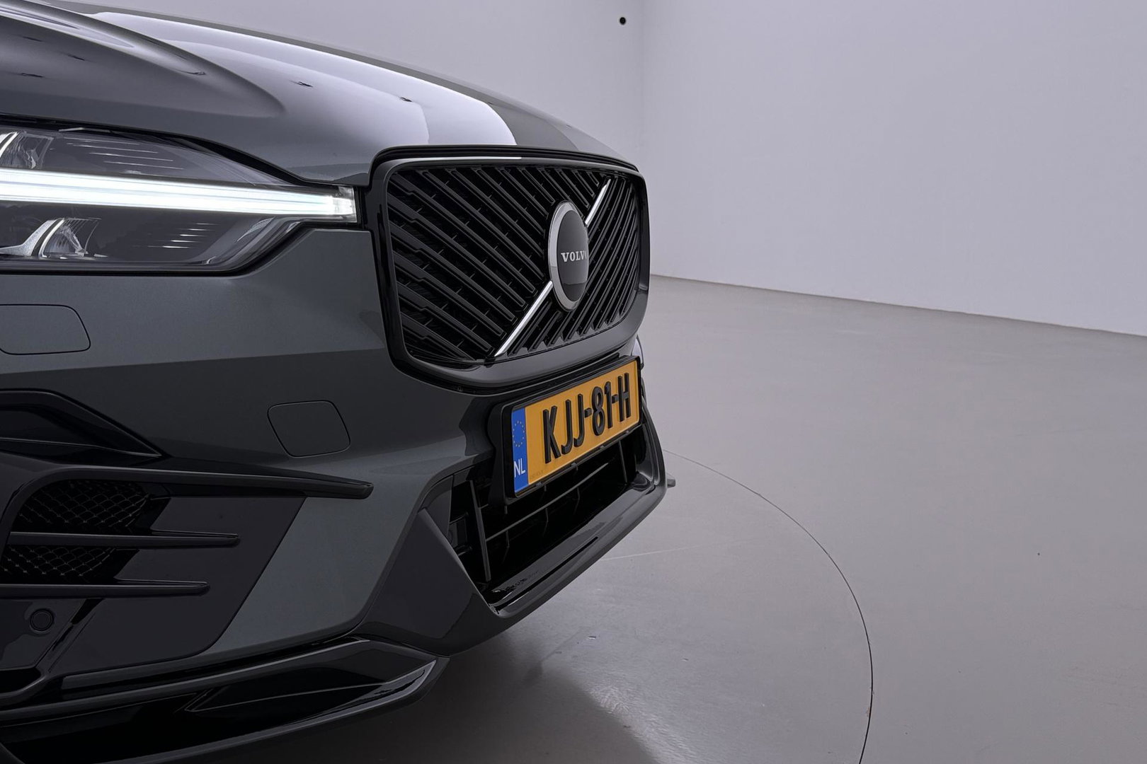 Volvo XC60 T6 Plug-in hybrid Plus Dark | HEICO Sportiv | ACC | Panoramadak | Harman/Kardon | Stoel+Stuurverwarming | 22 Inch