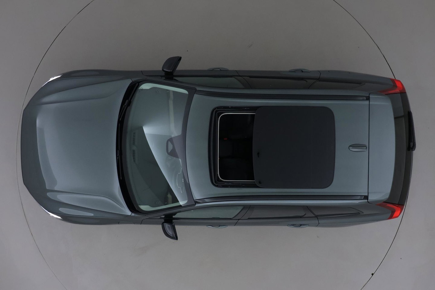 Volvo XC60 T6 Plug-in hybrid Plus Dark | HEICO Sportiv | ACC | Panoramadak | Harman/Kardon | Stoel+Stuurverwarming | 22 Inch