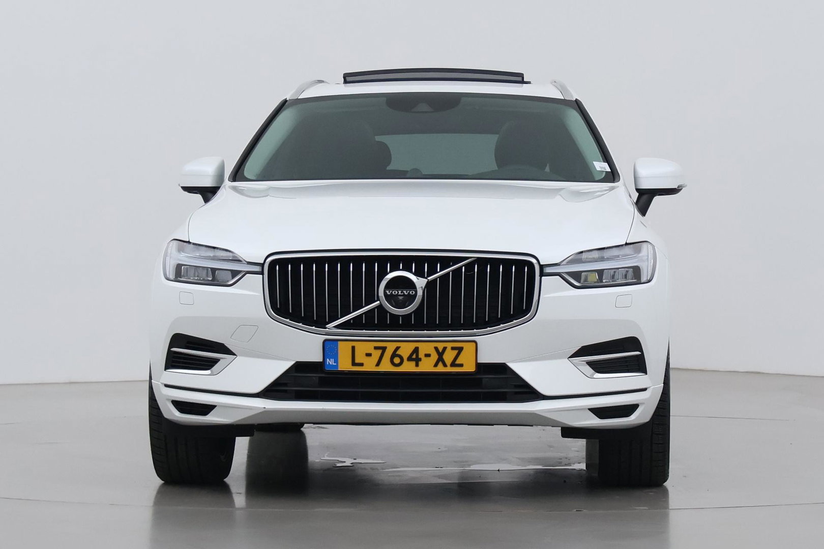 Volvo XC60 T6 Recharge Inscription | ACC | Luchtvering | Panoramadak | Bowers&Wilkins | 360° Camera | Head-Up | Pilot Assist | 20 Inch