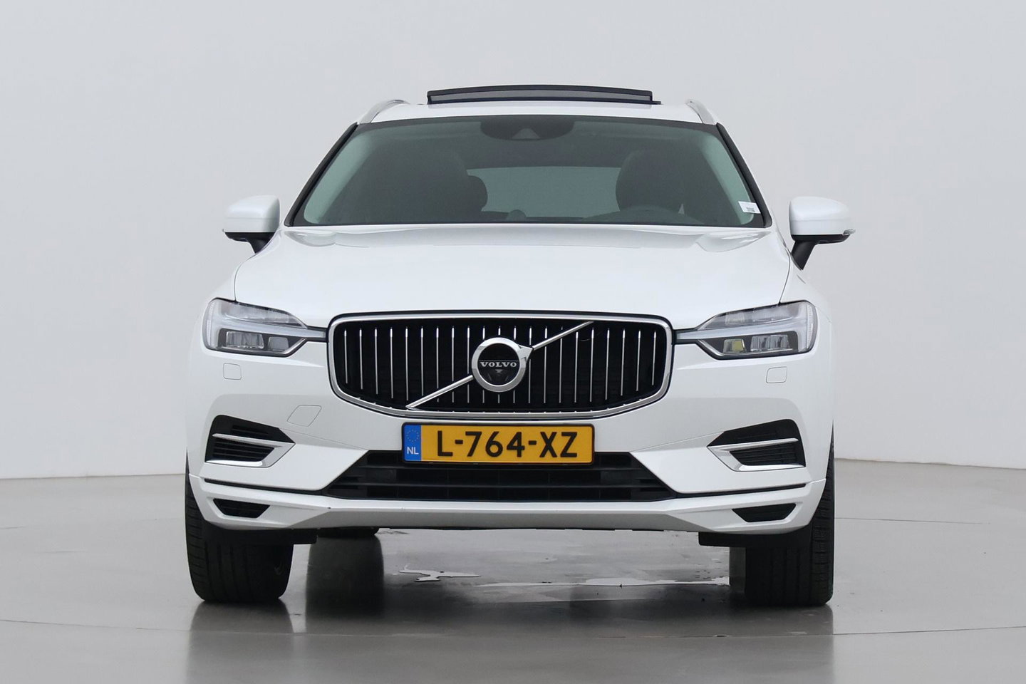 Volvo XC60 T6 Recharge Inscription | ACC | Luchtvering | Panoramadak | Bowers&Wilkins | 360° Camera | Head-Up | Pilot Assist | 20 Inch