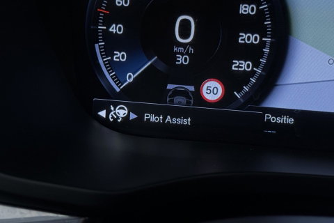 Volvo XC60 T6 Recharge Inscription | ACC | Luchtvering | Panoramadak | Bowers&Wilkins | 360° Camera | Head-Up | Pilot Assist | 20 Inch