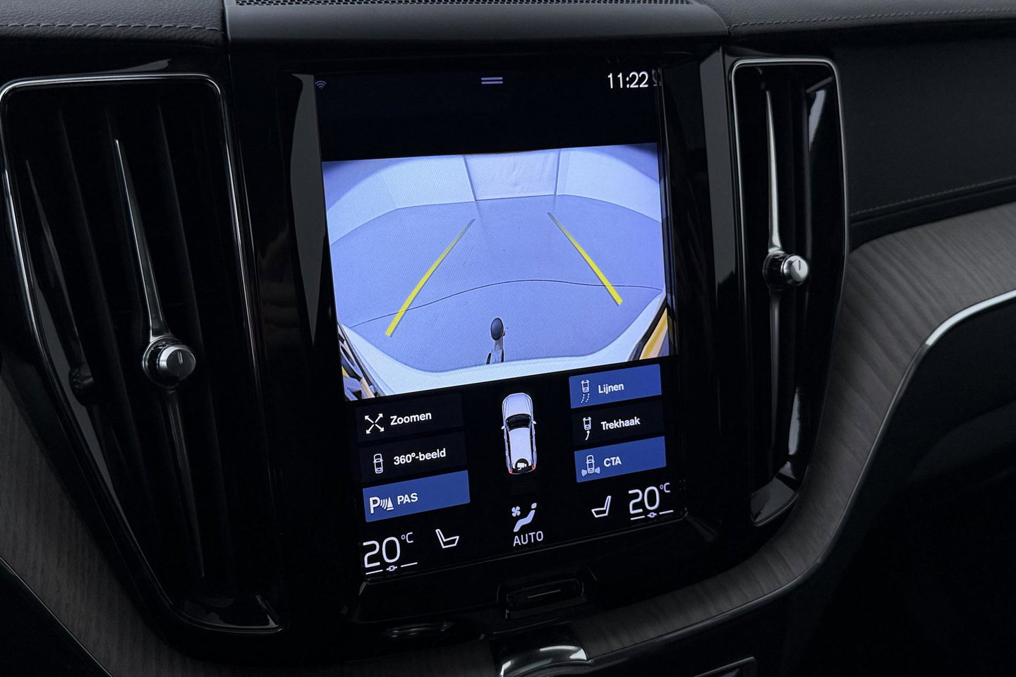 Volvo XC60 T6 Recharge Inscription | ACC | Luchtvering | Panoramadak | Bowers&Wilkins | 360° Camera | Head-Up | Pilot Assist | 20 Inch