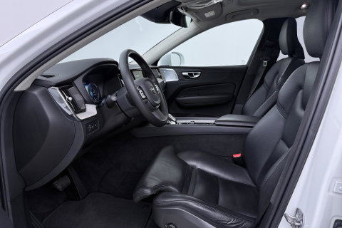 Volvo XC60 T6 Recharge Inscription | ACC | Luchtvering | Panoramadak | Bowers&Wilkins | 360° Camera | Head-Up | Pilot Assist | 20 Inch