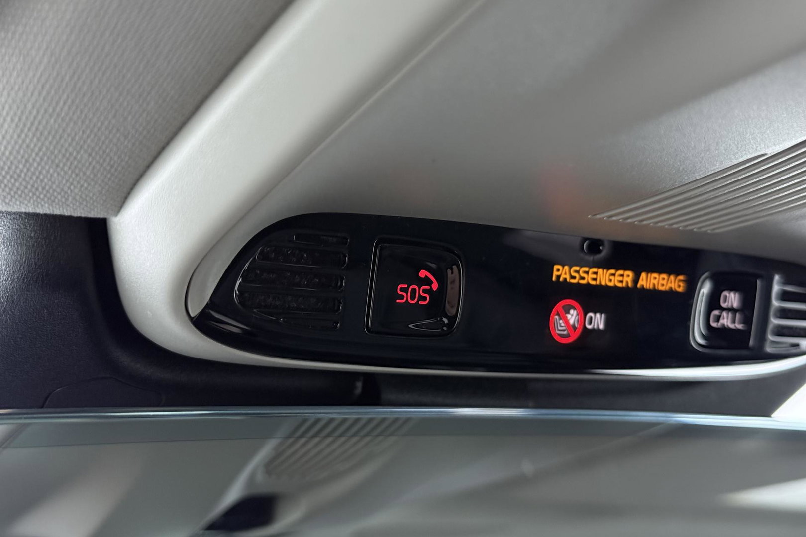 Volvo XC60 T6 Recharge Inscription | ACC | Luchtvering | Panoramadak | Bowers&Wilkins | 360° Camera | Head-Up | Pilot Assist | 20 Inch