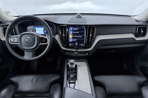 Volvo XC60 T6 Recharge Inscription | ACC | Luchtvering | Panoramadak | Bowers&Wilkins | 360° Camera | Head-Up | Pilot Assist | 20 Inch