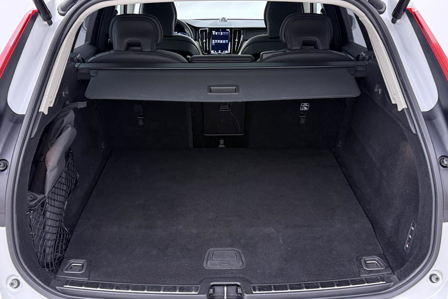 Volvo XC60 T6 Recharge Inscription | ACC | Luchtvering | Panoramadak | Bowers&Wilkins | 360° Camera | Head-Up | Pilot Assist | 20 Inch