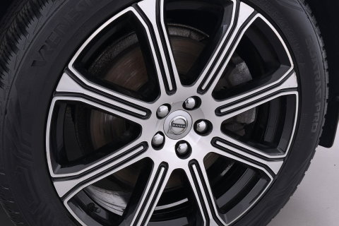 Volvo XC60 T6 Recharge Inscription | ACC | Luchtvering | Panoramadak | Bowers&Wilkins | 360° Camera | Head-Up | Pilot Assist | 20 Inch