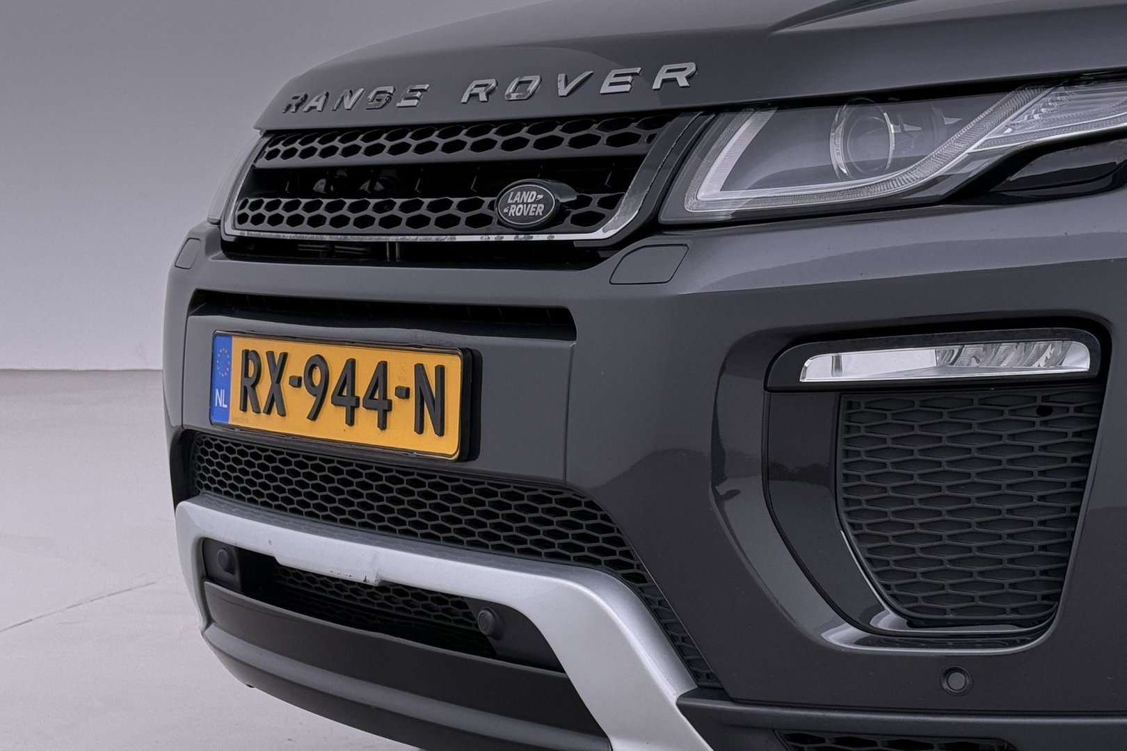 Land Rover Range Rover Evoque 2.0 eD4 HSE | Panoramadak | Stoel+Stuurverwarming | Trekhaak | Memory | Camera | 20 Inch