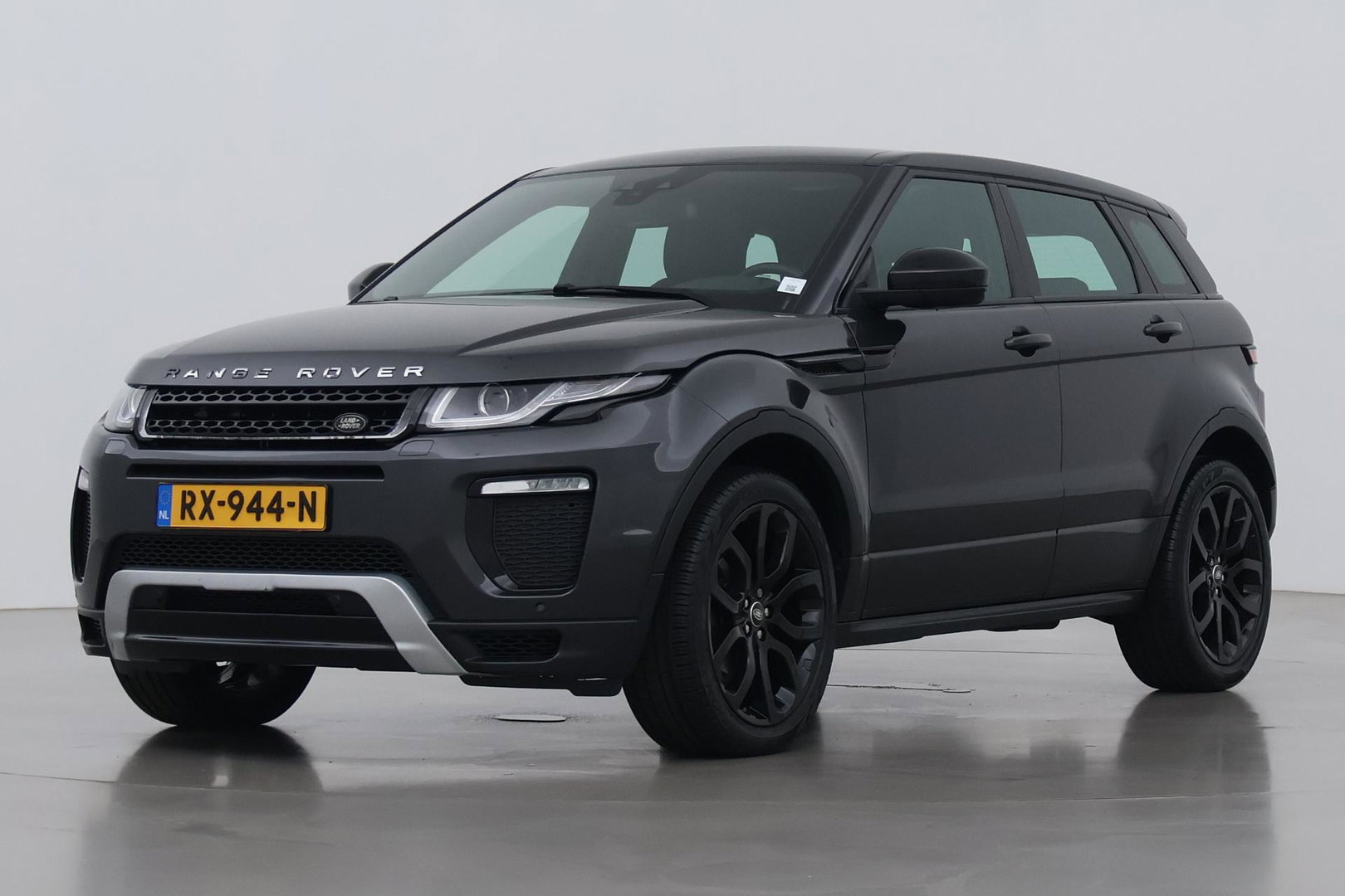 Land Rover Range Rover Evoque 2.0 eD4 HSE | Panoramadak | Stoel+Stuurverwarming | Trekhaak | Memory | Camera | 20 Inch