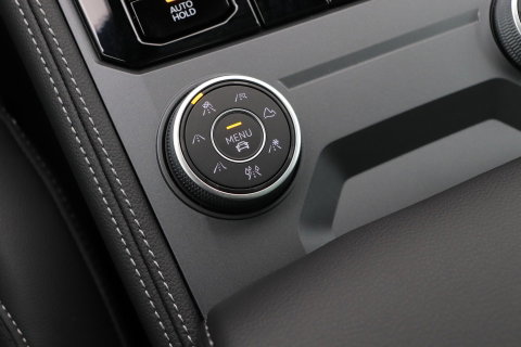 Volkswagen Touareg 3.0 TSi eHybrid 4MOTION R | FINAL EDITION | Luchtvering | Trekhaak | Panoramdak | Dynaudio | 360° Camera