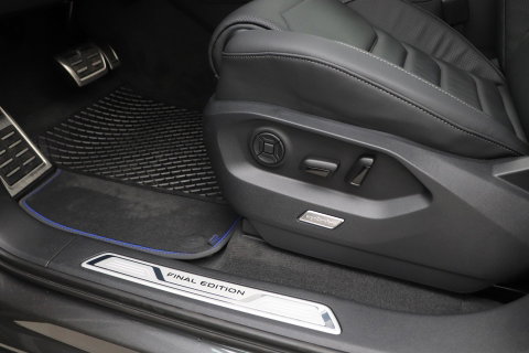 Volkswagen Touareg 3.0 TSi eHybrid 4MOTION R | FINAL EDITION | Luchtvering | Trekhaak | Panoramdak | Dynaudio | 360° Camera