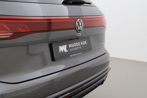 Volkswagen Touareg 3.0 TSi eHybrid 4MOTION R | FINAL EDITION | Luchtvering | Trekhaak | Panoramdak | Dynaudio | 360° Camera