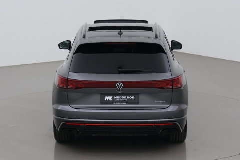 Volkswagen Touareg 3.0 TSi eHybrid 4MOTION R | FINAL EDITION | Luchtvering | Trekhaak | Panoramdak | Dynaudio | 360° Camera